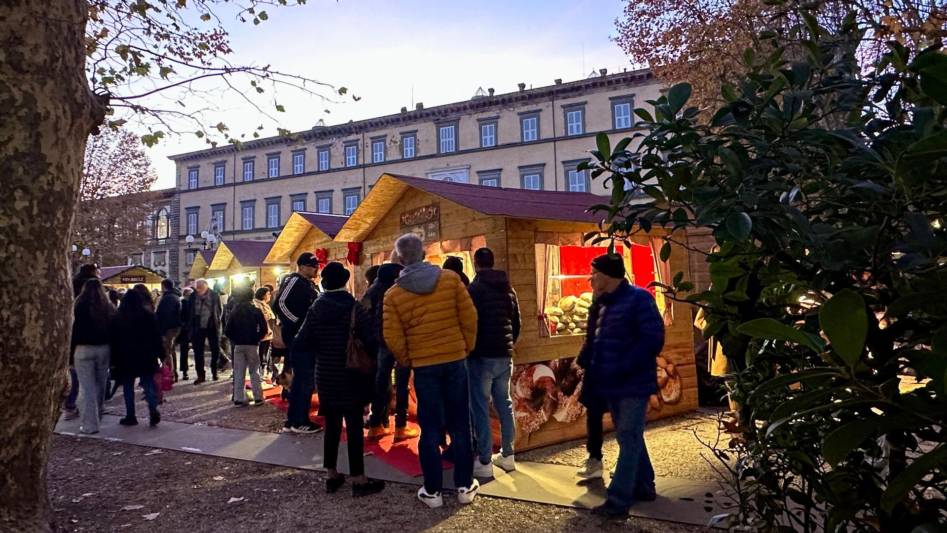 mercatino di lucca magico natale